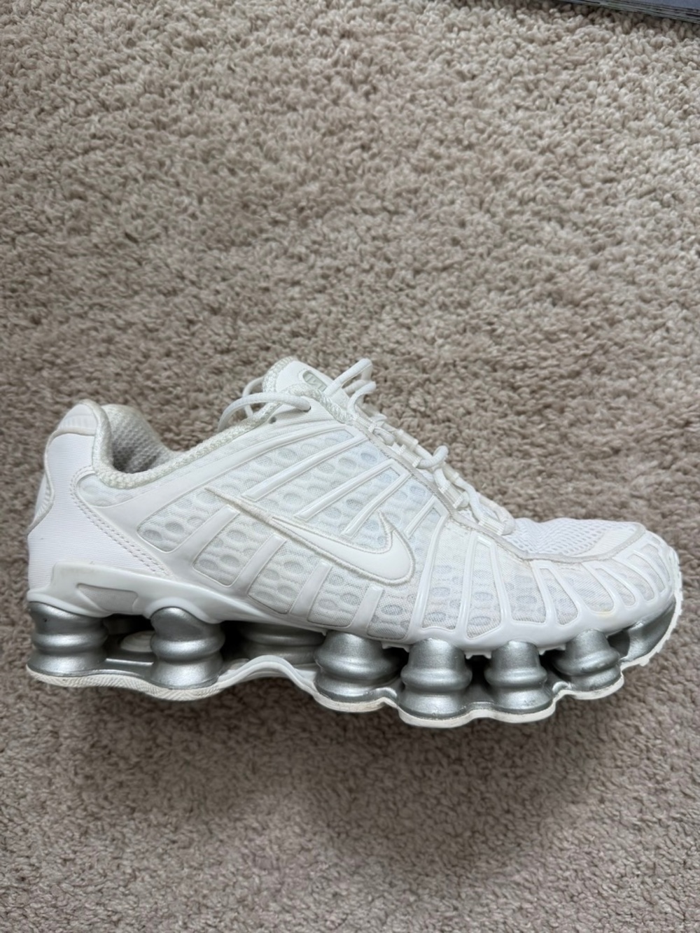 Nike Shox TL Womens Size 8.5 White Metallic Silver Running Shoes AR3566-103